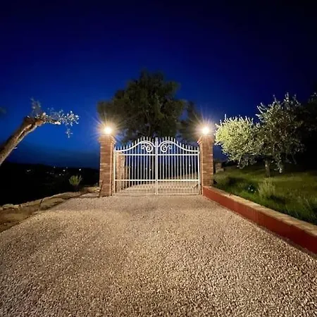 펜션 La Valle Degli Ulivi Saludecio